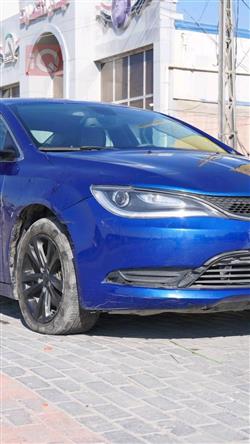Chrysler 200
